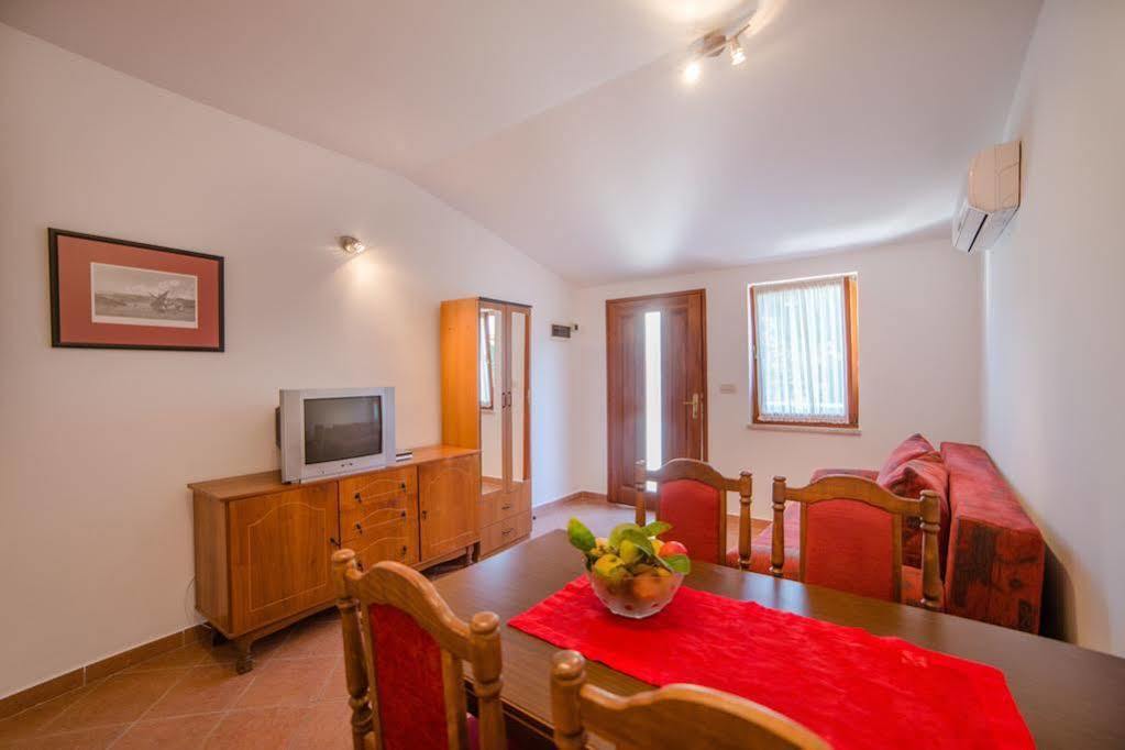 Apartments Pino Rovinj Eksteriør billede